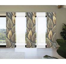 Raumansicht mit Schiebegardinen mit Blattmuster zur Fensterdekoration