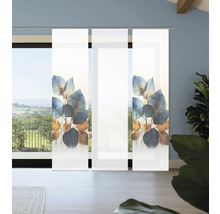 Schiebegardinen mit Pflanzenmotiv vor Fenster