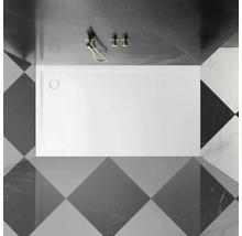 Vue de dessus d''un receveur de douche avec robinetterie