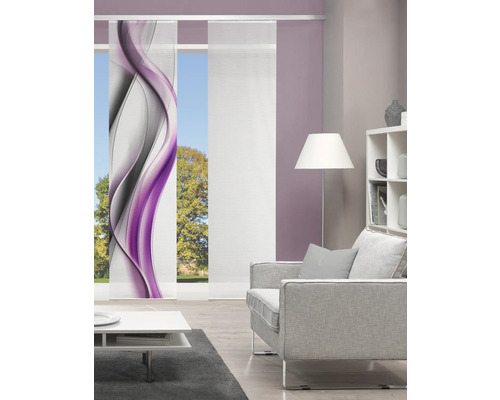 Wohnzimmer mit Schiebevorhängen mit abstraktem Design