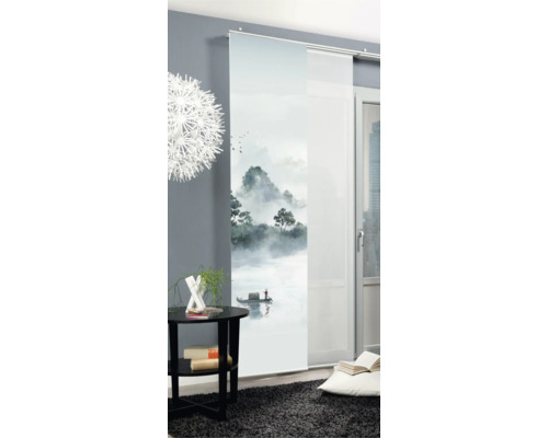 Raumansicht mit Schiebegardine mit Flusslandschaft-Motiv