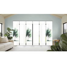 Raumansicht mit Schiebegardinen mit Baummotiv