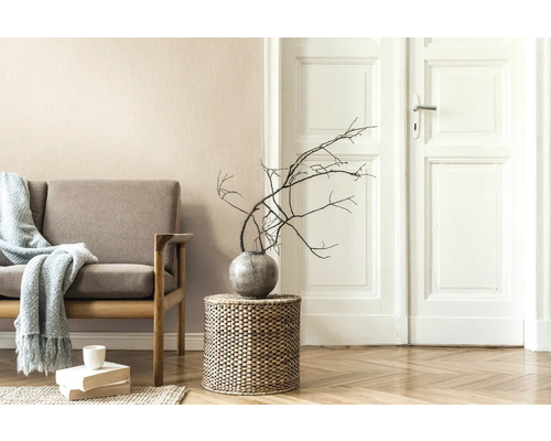 Séjour avec canapé, table d'appoint, décoration et parquet