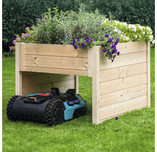 Hochbeet aus Holz mit Blumen und Rasenmähroboter