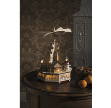 Weihnachtspyramide aus Holz mit Wintermotiven und Beleuchtung