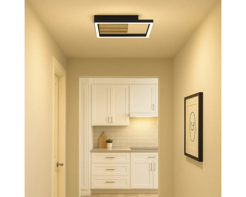 Plafonnier moderne dans le couloir avec éclairage LED