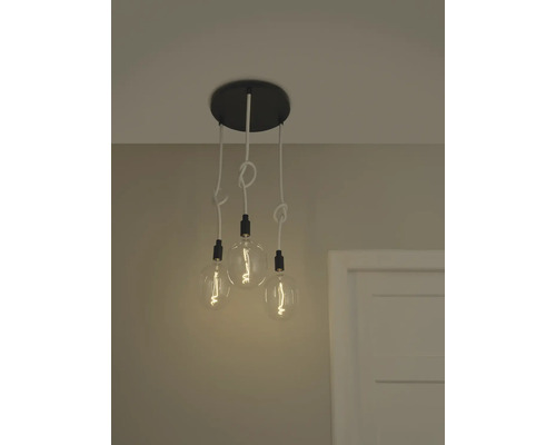 Deckenleuchte mit drei Glühbirnen und knotenförmigen Kabeln