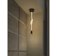 Dekorative Pendelleuchte mit Knoten und Glühbirne