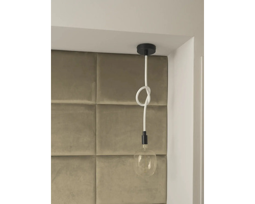 Pendelleuchte mit dekorativem Knoten und Glühbirne