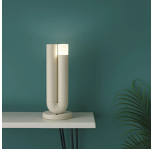 Dekorative Tischleuchte auf einem Tisch