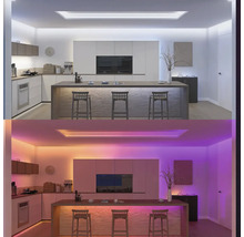 Moderne Küche mit LED-Beleuchtung in verschiedenen Farben