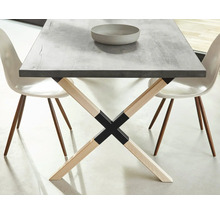 Table de salle à manger avec plateau gris et pieds croisés en bois