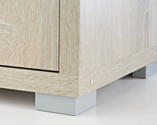 Vue détaillée d'une armoire en bois avec pieds