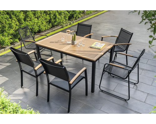Ensemble de sièges de jardin avec table et six chaises sur une terrasse