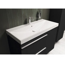 Meuble-lavabo avec lavabo, robinet et distributeur de savon