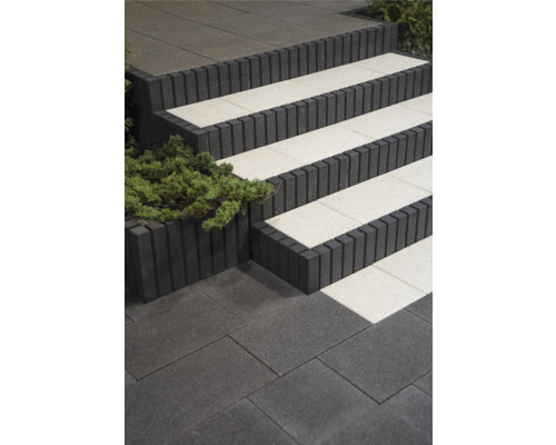 Escalier avec pavés à l'extérieur