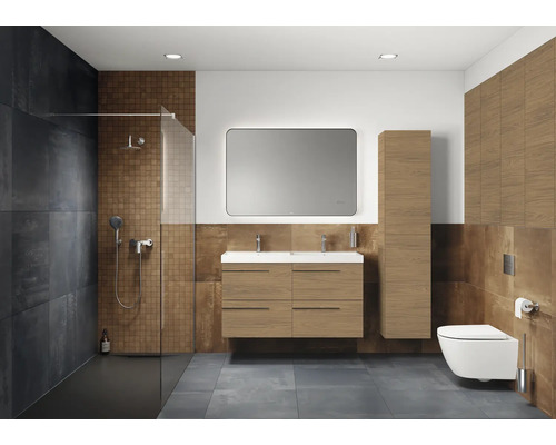 Salle de bains moderne avec douche, lavabo, armoire de toilette, armoire haute et WC.