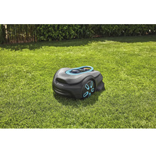 Gardena Mähroboter auf Rasen
