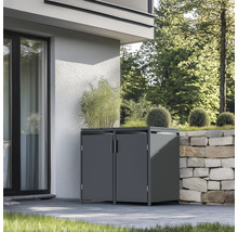 Double armoire à outils en métal sur une terrasse