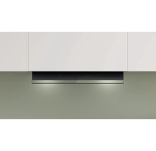 Dunstabzugshaube unter Hängeschrank in einer Küche