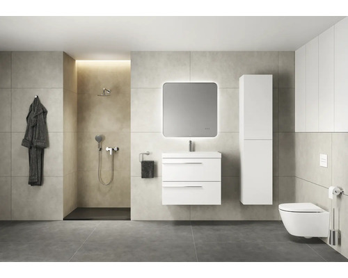 Salle de bain lumineuse avec douche, meuble sous-vasque, miroir, armoire haute et WC suspendu