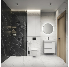 Salle de bain moderne avec douche, toilettes, lavabo et miroir