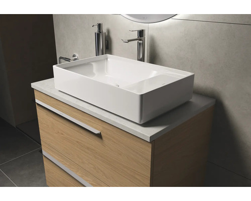 Meuble-lavabo avec meuble bas et vasque à poser rectangulaire dans la salle de bains