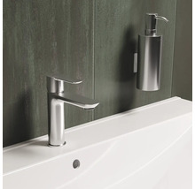 Lavabo avec robinet et distributeur de savon