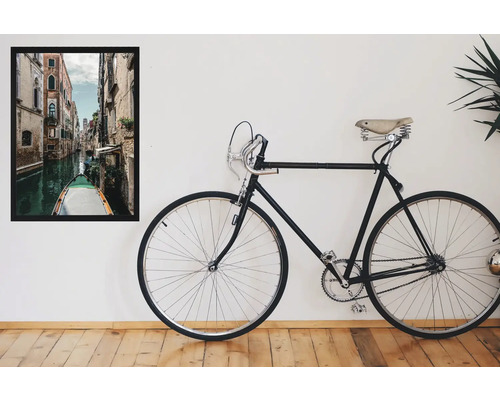 Image décorative avec une scène de Venise et un vélo noir