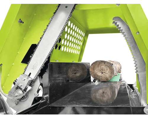 Scie à bois de chauffage avec bûche à scier