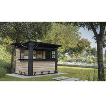 Garten mit einer Outdoor-Bar aus Holz und Metall