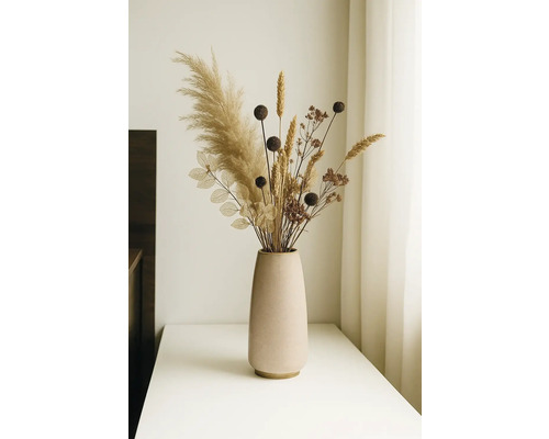 Dekorative Trockenblumen in einer Vase