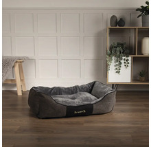 Hundebett aus Stoff mit Scruffs Logo in einem dekorierten Raum