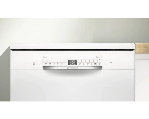 Bosch Geschirrspüler mit Bedienelementen und Display