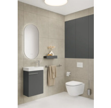Salle de bains moderne avec meuble-lavabo, armoire de toilette, WC suspendu et carrelage