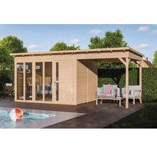 Holzgartenhaus mit Überdachung und Pool im Garten