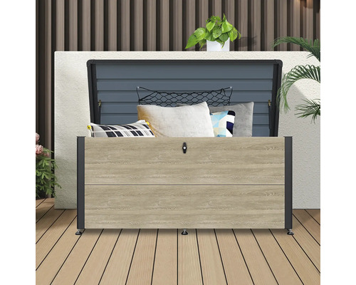Coffre de rangement extérieur ouvert avec coussins