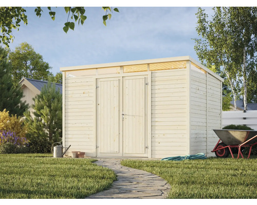 Scène de jardin avec abri de jardin en bois, outils de jardinage et brouette