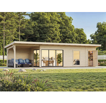 Maison de jardin en bois avec terrasse couverte, portes coulissantes et espace de stockage ouvert dans le jardin.