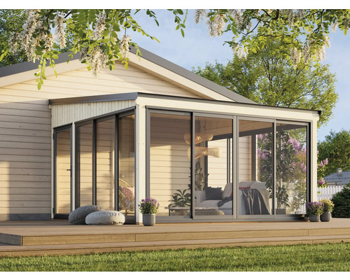 Extension vitrée sur la maison avec terrasse et jardin