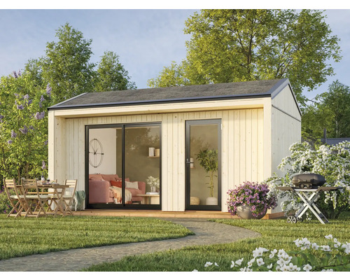 Garten mit Gartenhaus aus Holz, Esstisch und Grill