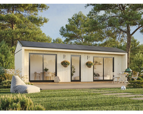 Maison moderne en bois avec terrasse, mobilier de jardin et barbecue dans un cadre verdoyant.