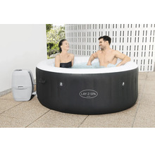 Aufblasbarer Lay-Z-Spa Miami Whirlpool mit zwei Personen im Wasser und Filterpumpe