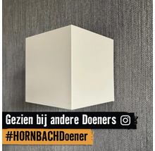 Quadratische weisse Wandleuchte