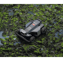 Tondeuse robot sur terrain accidenté