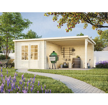 Jardin avec abri de jardin en bois, barbecue et outils de jardinage