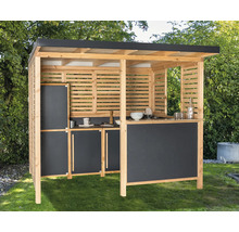 Cuisine d'extérieur en bois avec toit et espaces de rangement