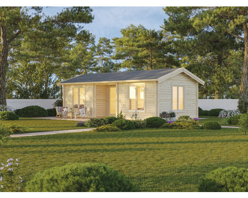 Holzgartenhaus mit Fenstern und Tür im Garten