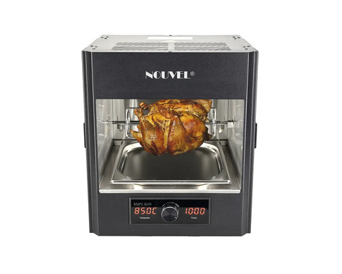 Four à griller Nouvel avec un poulet rôti sur une broche