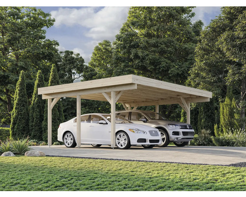 Double abri de voiture en bois avec deux voitures garées dans le jardin